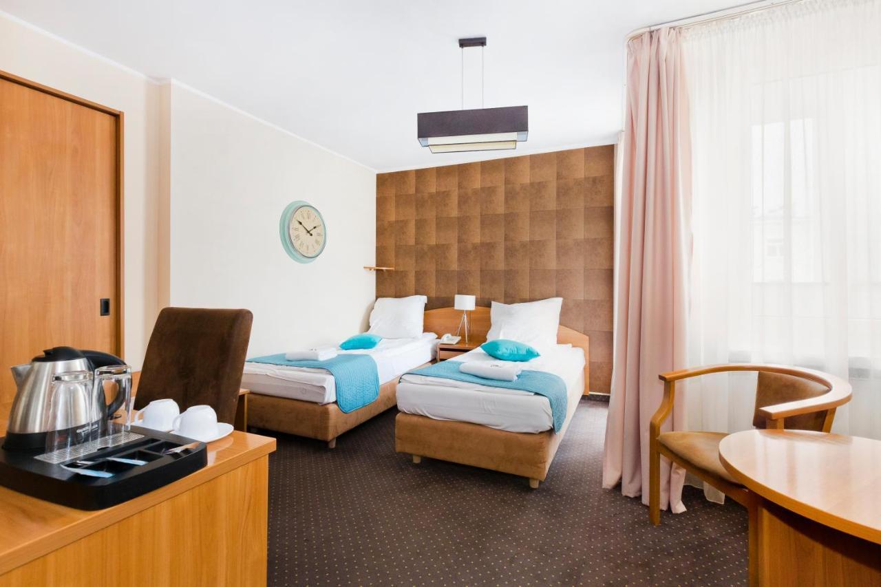 Hotel 97 Бидгошч Екстериор снимка